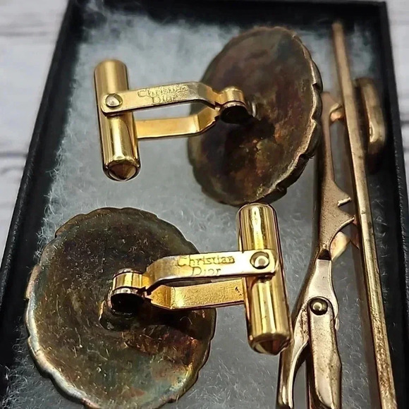 Christian Dior Vintage Gold Tone and Sodalite Cufflinks and tie bar set - Picture 5 of 5